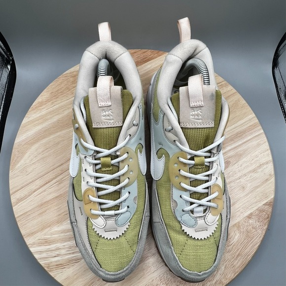 Nike Air Max 90 Futura sneakers in the "Buff Gold" Colorway Womens 10 - Picture 4 of 16